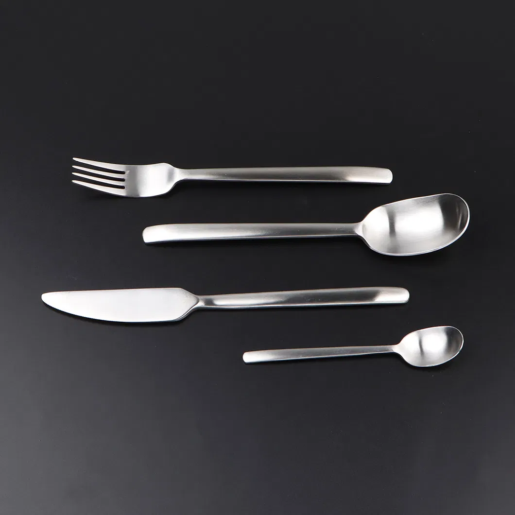 High Quality Customized Luxury Silver 24PCS Cutlery Set Lucky Box Dinner Use