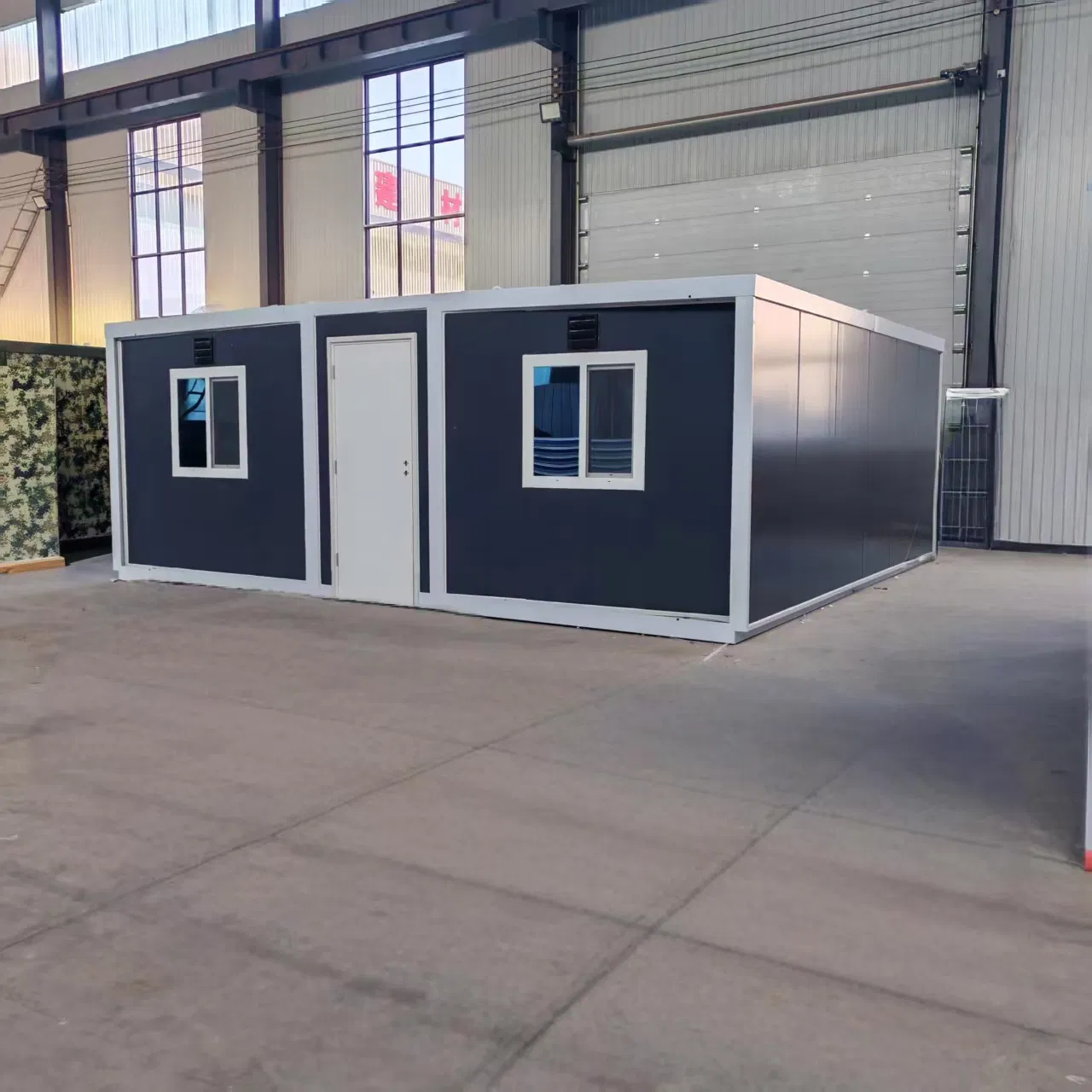 Low Cost Custom Prefab 20/40FT Expandable House with 4 Bedrooms Bathroom for Living Office Hotel