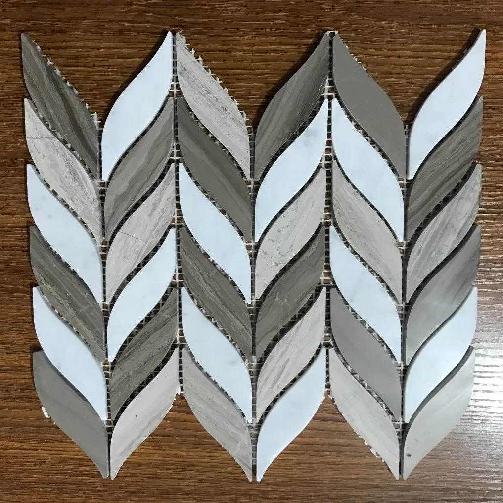 Мозаика из белого мрамора 'ёлочка' для ванной