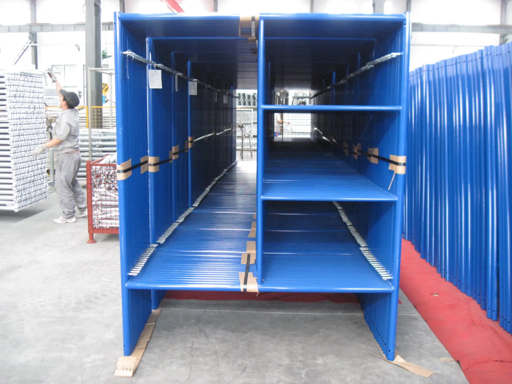 Steel Building Material Type Walk Thru Frame Scaffolding for Construction