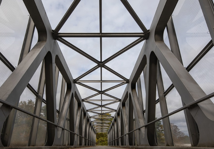 Continuous Welded Steel Truss Highway Bridge with 80m+ Spans\Prefabricated Steel Arch Pedestrian Bridge for Urban Greenways