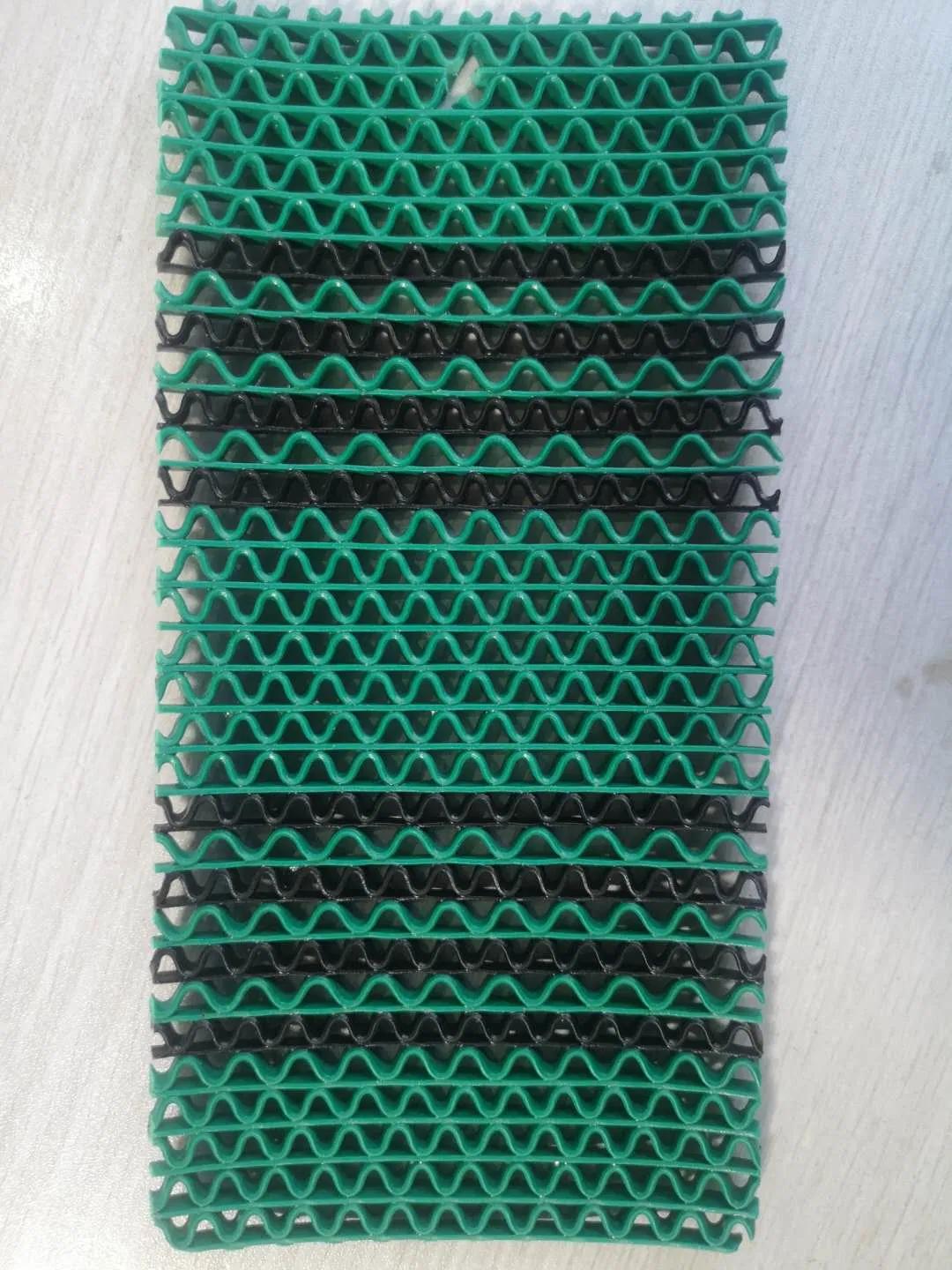 Triple Line Design Waterproof Anti-Slip PVC Drainage Mat with S/Z Design S Mat for Bathroom Kitchen