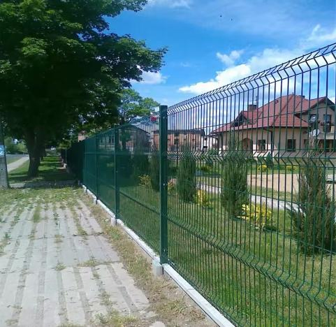 Powder Coated Welded Wire Mesh Panel Farm Metal Garden Fence