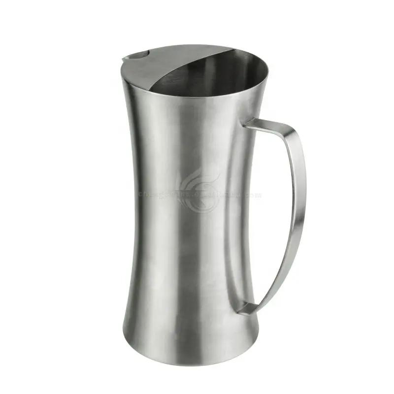 1.8L Water Pitcher Large Capacity Stainless Steel Water Pot Kettle Jug Cold Beverages Drink Juice Pot with Ice Guard