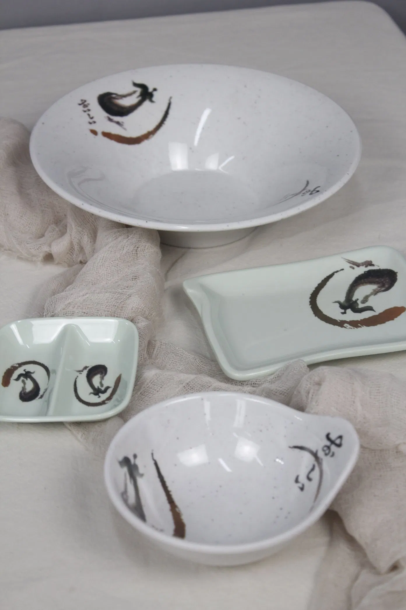 Divided Sauce Plate Melamine Material 2-Divided Sauce Plate Sushi Restaurant Sauce Plate