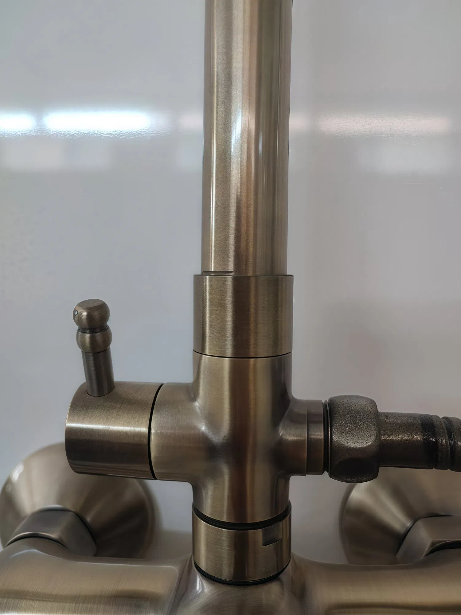 French Country Style Diamond Polished Surface Solid Brass Shower Faucet