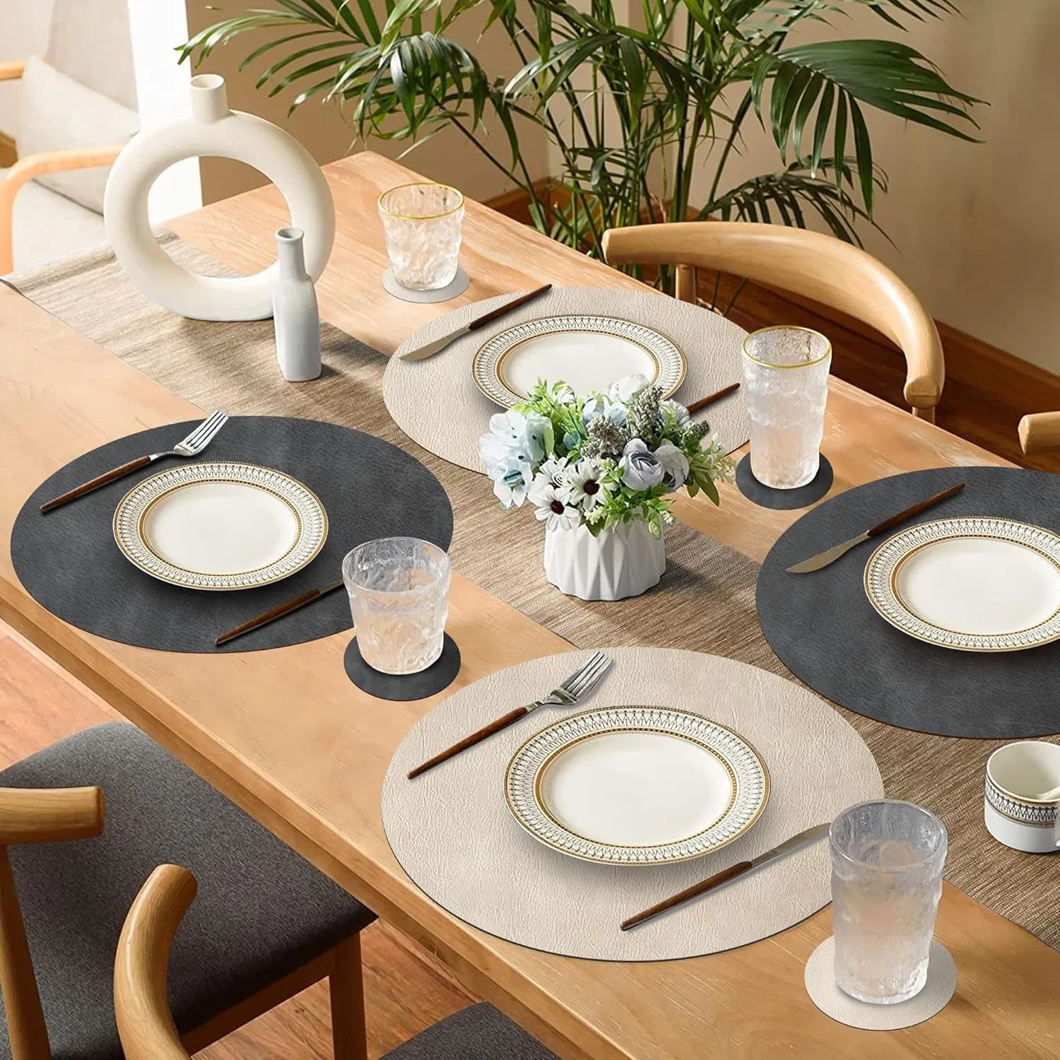Round Placemats and Coasters Set of 4, Washable Reversible Faux Leather Placemats Cowhide Pattern Place Mats Wipeable Non-Slip 15 Inch Round Kitchen Dining Tabl