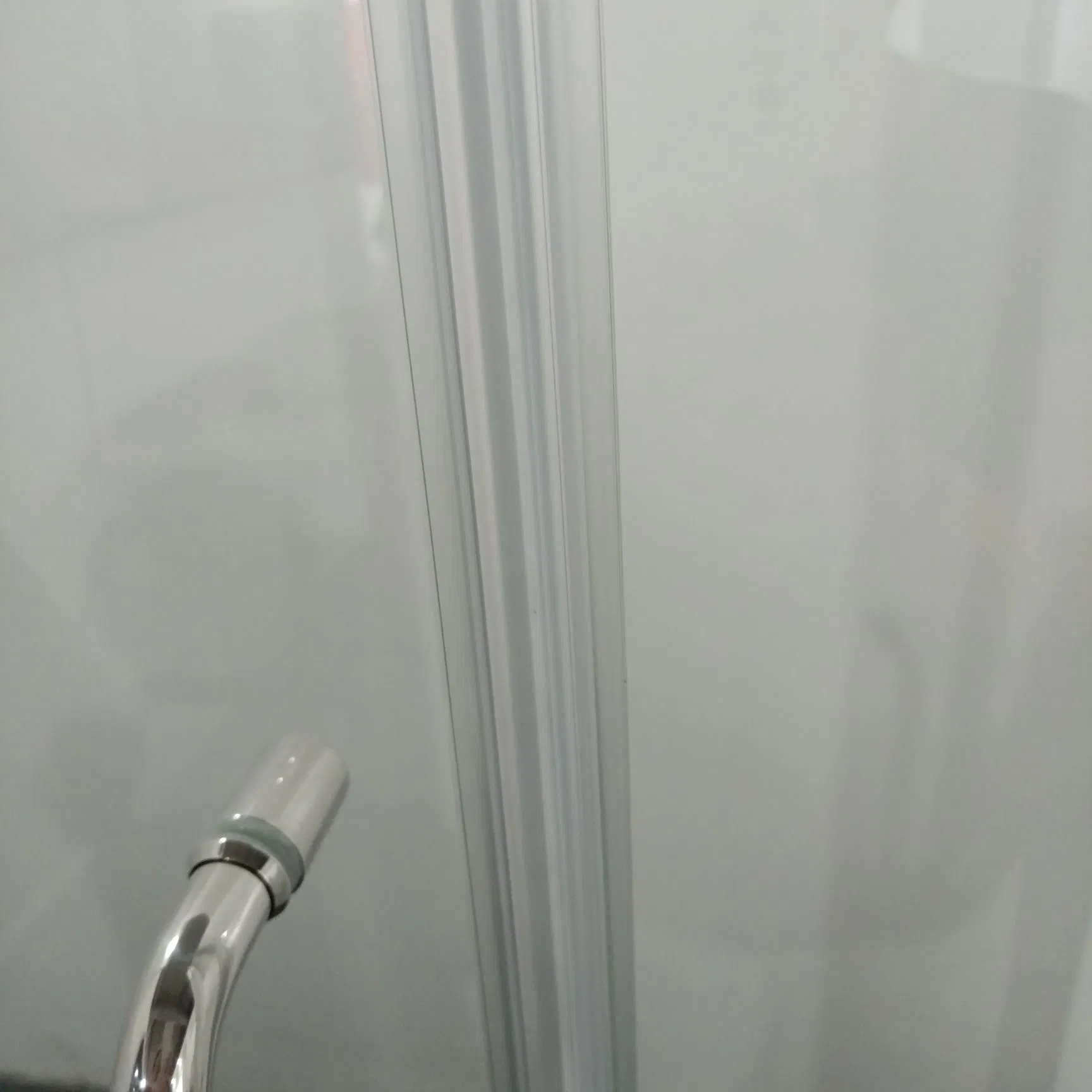 Practicality Transparent Design Shower Door for Safety