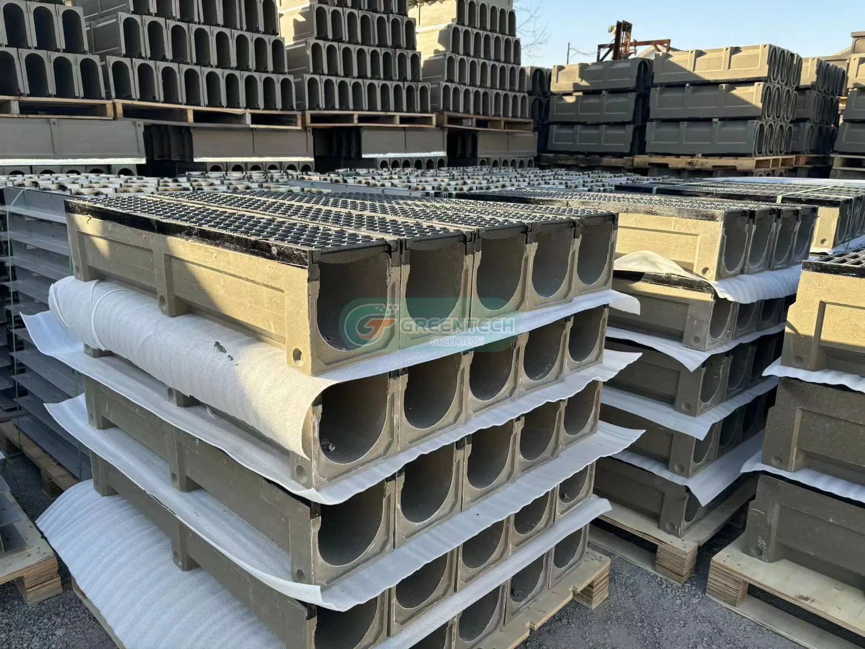 High Quality Polymer Concrete Drainage Gutter Resin Concrete Drainage Trench Fiberglass Drainage Plastic Drainage Ditch FRP Drainage Channel