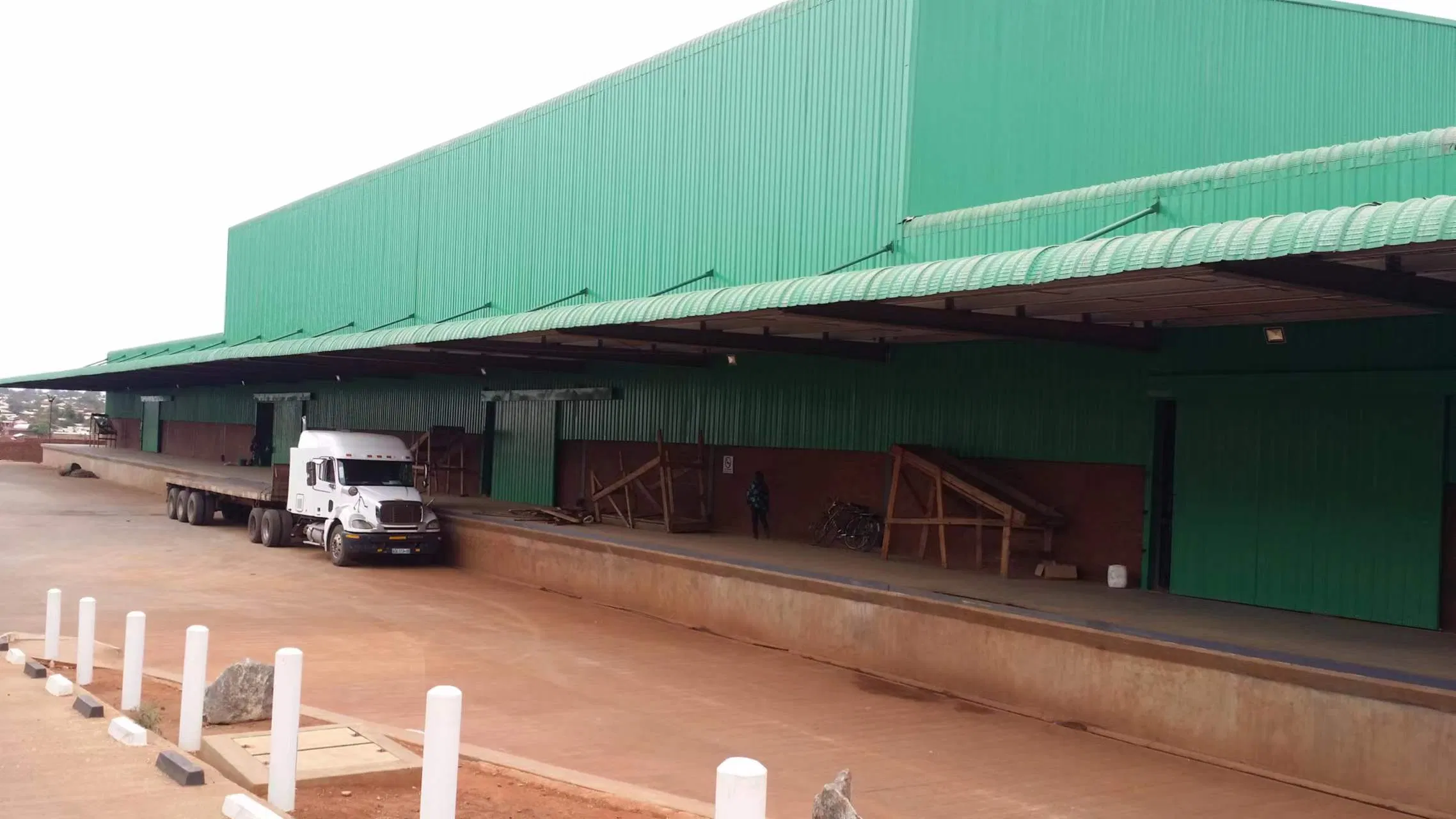 Prefabricated Car Garage Steel Structure Multi Storey Car Parking Building