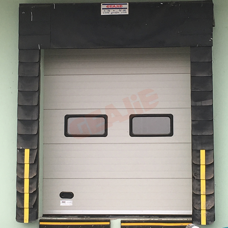 Inflatable Fabric Dock Seal Automatic Loading PVC Dock Shelter Sponge