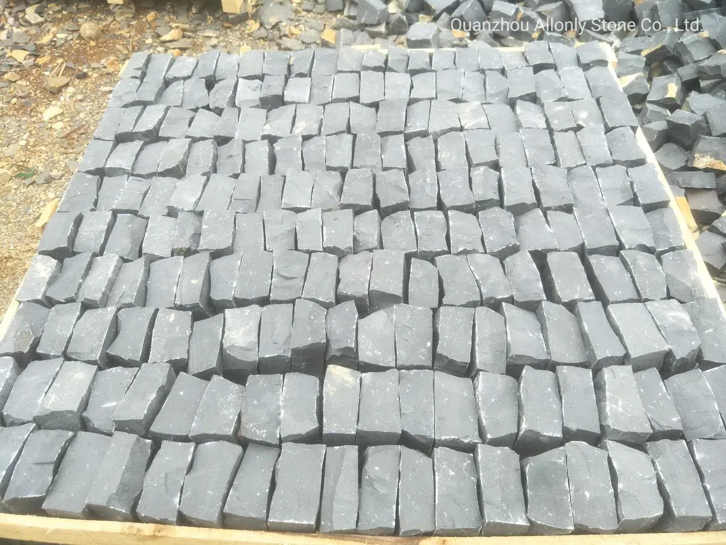 Wholesale Natural Split Cut Stone Pavers G654 Black Cobble Stone for Passenger and Driveway