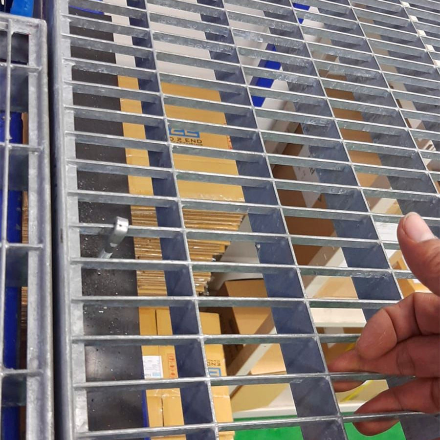 Bar Grating with Flat Bearing Bar