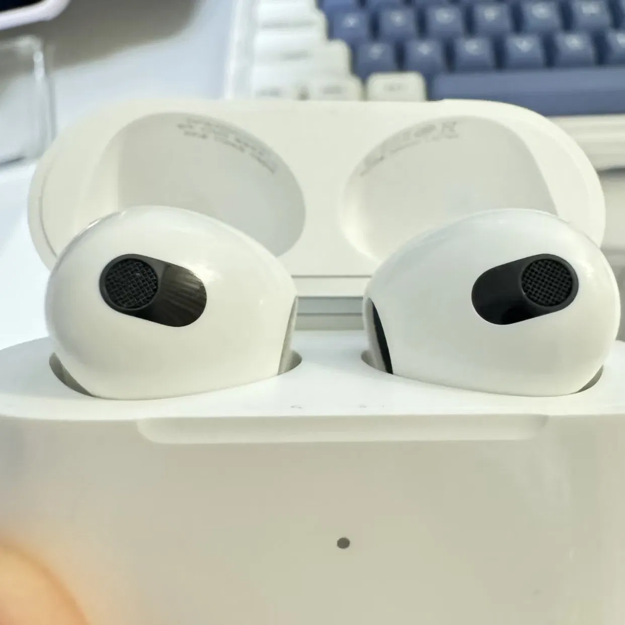 Беспроводные наушники AirPods 3