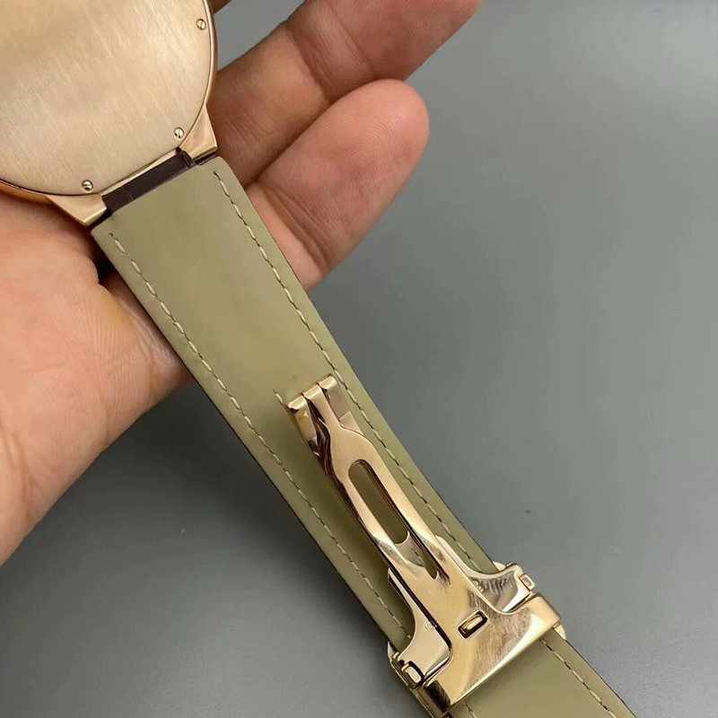 Luminous Diamond Beat Stainless Steel Quartz Watch for Collectors