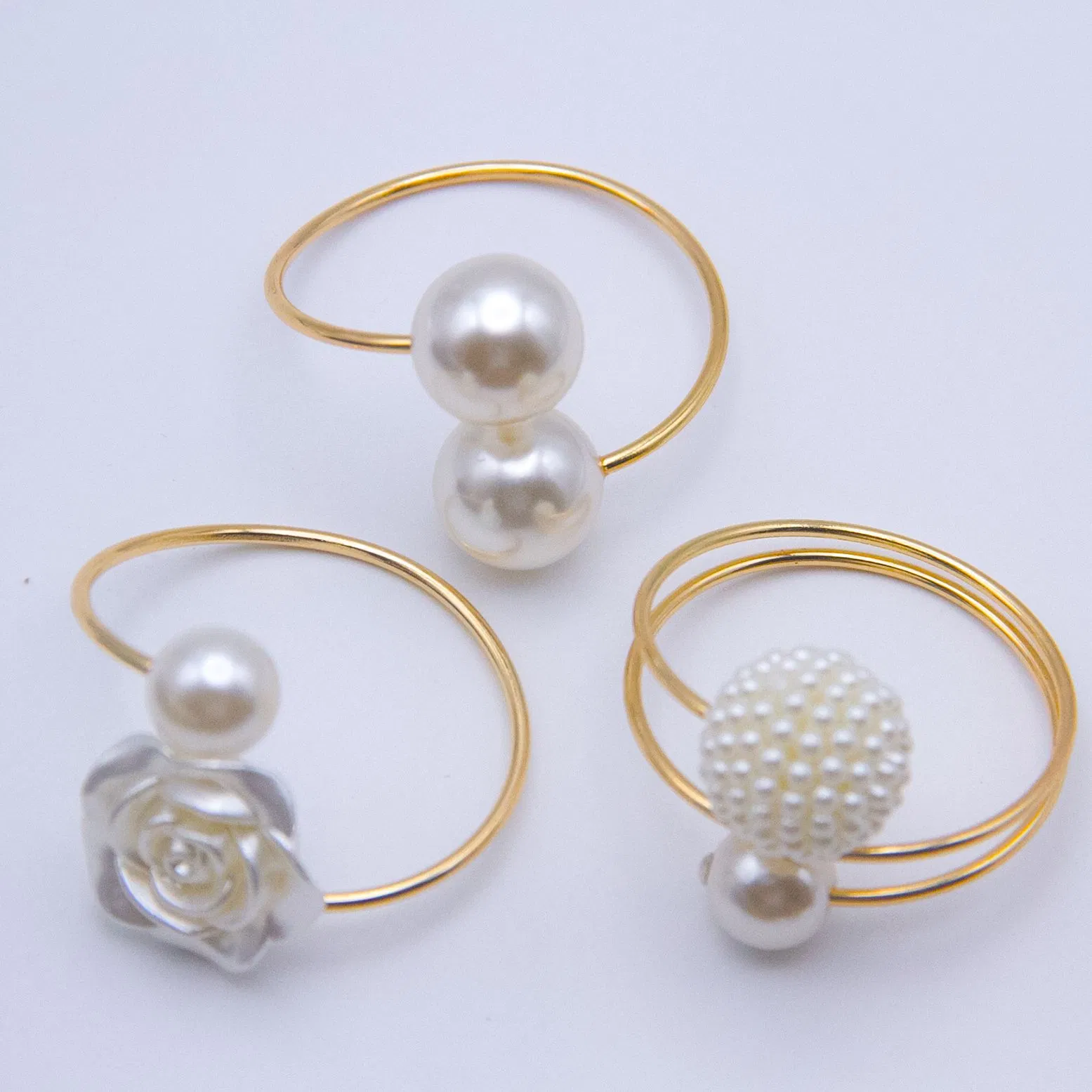 Wholesale Creative Rose Round Pearl Metal Napkin Ring Hotel Table