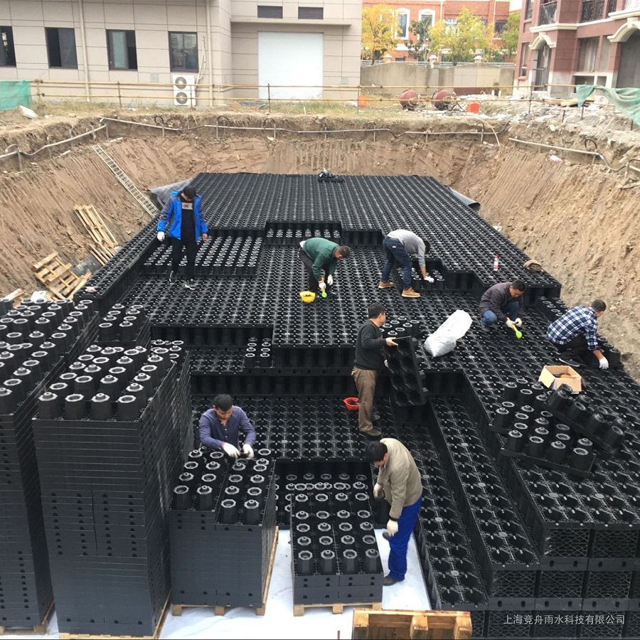 Environmental Project Rainwater Harvest Piece Splicing Urban Garden, Water Recycling