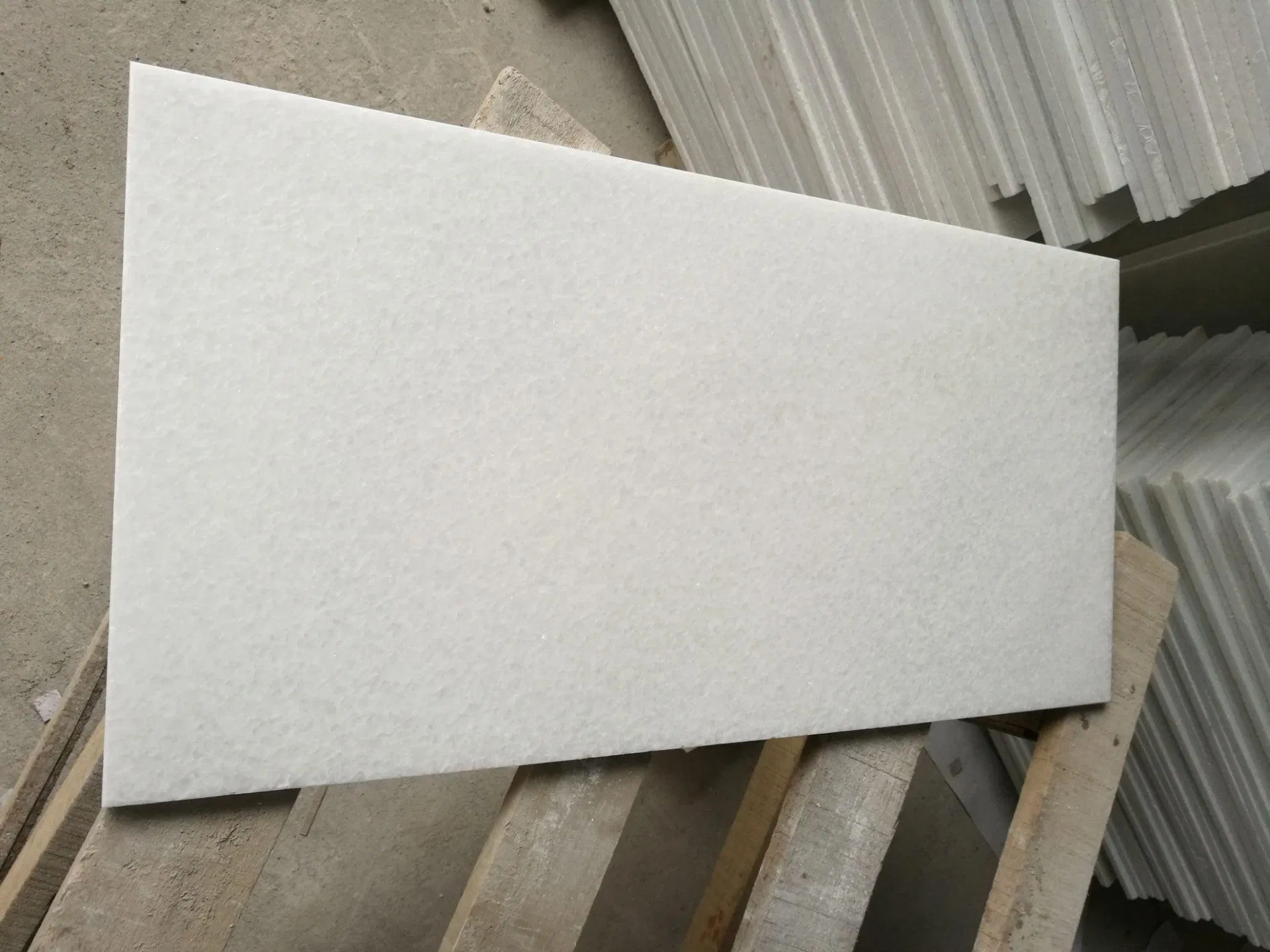 Popular Natural Crystal White/Thassos White Marble Slab and Tile for Hotel Wall Floor Decorate