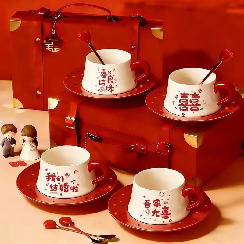 Керамическая кружка с арабской вязью для свадьбы