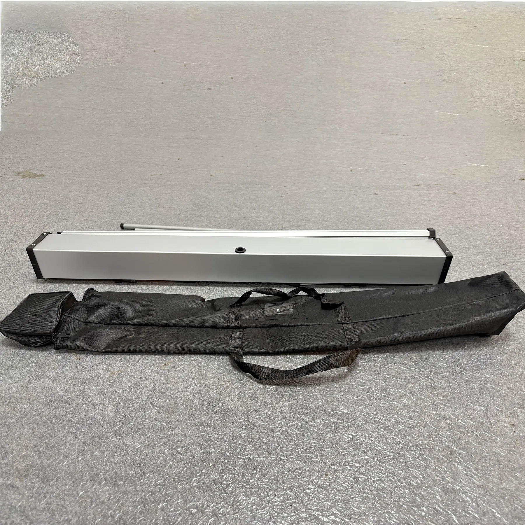 Elegant Aluminum-Like Roll up Banner Stand for Chinese Advertisements