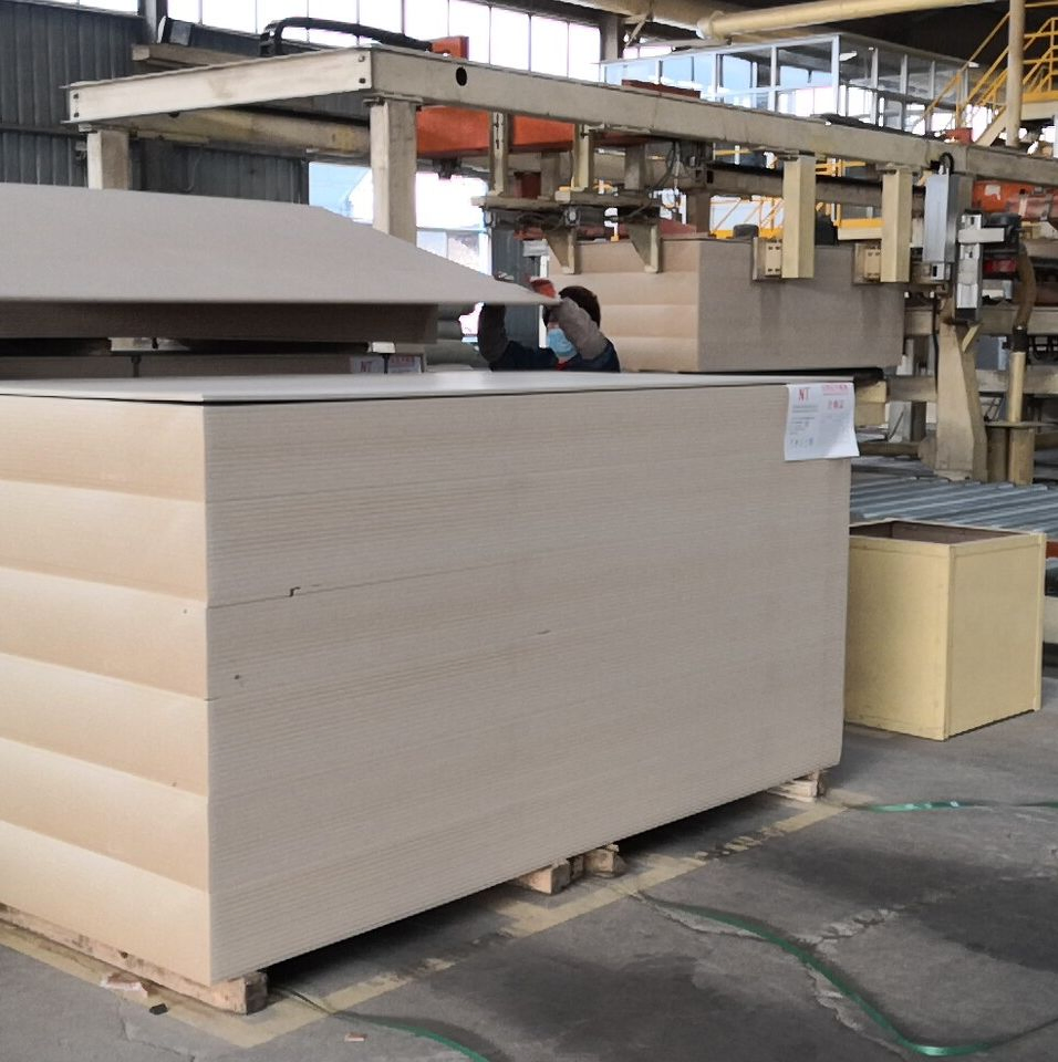 25mm Good Quality Plain MDF Board for Furniture Using Indoor