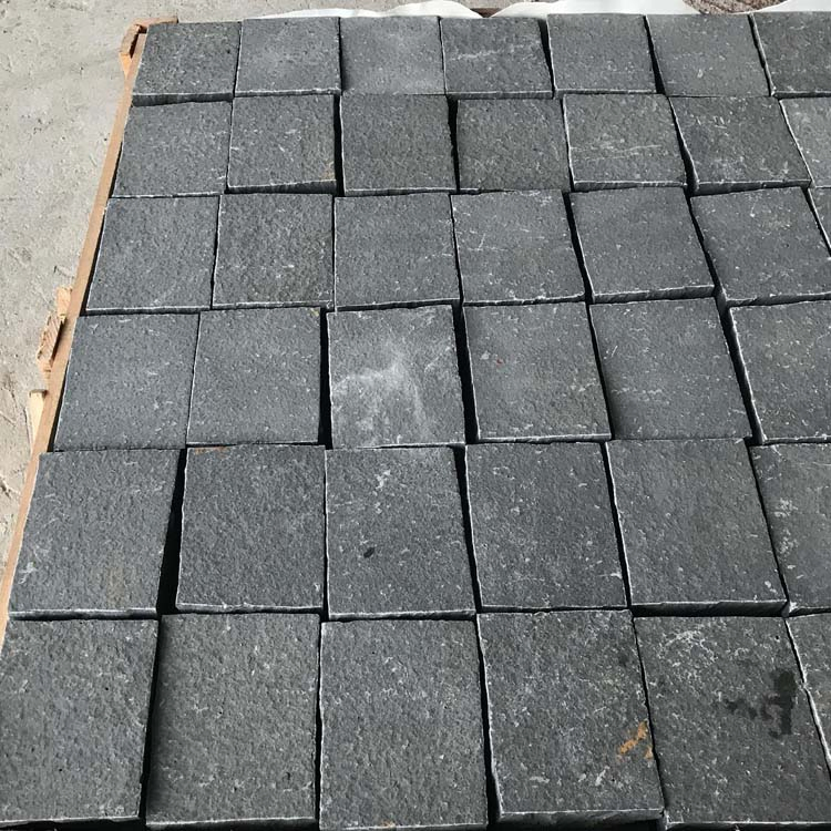 Antiqued Finish Flamed Black Basalt Pavers for Outdoor Patio Paving
