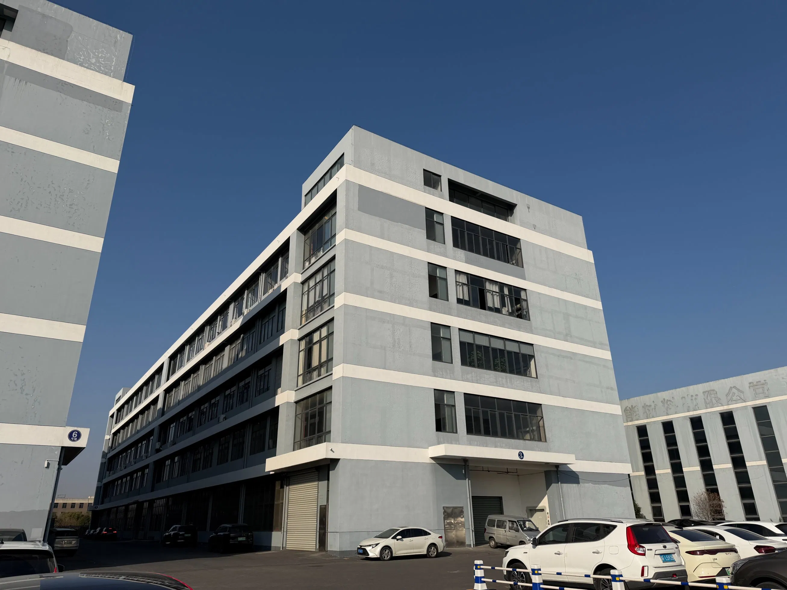 Hot-Selling Iron Storage Baskets for Kitchen & Freezer Refrigerator with Handle Partition Finishing