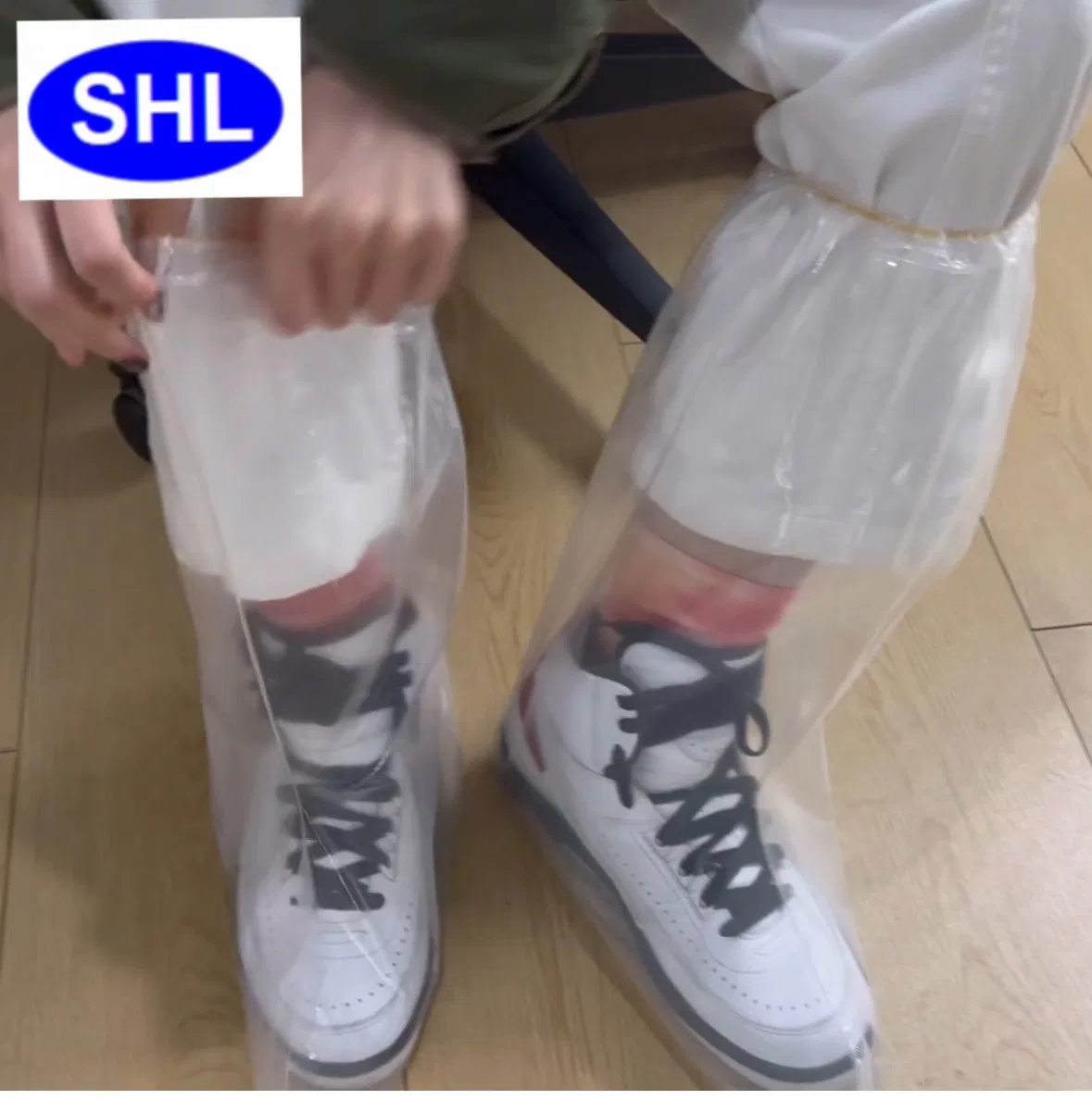 Long Disposable Waterproof PE Shoecovers