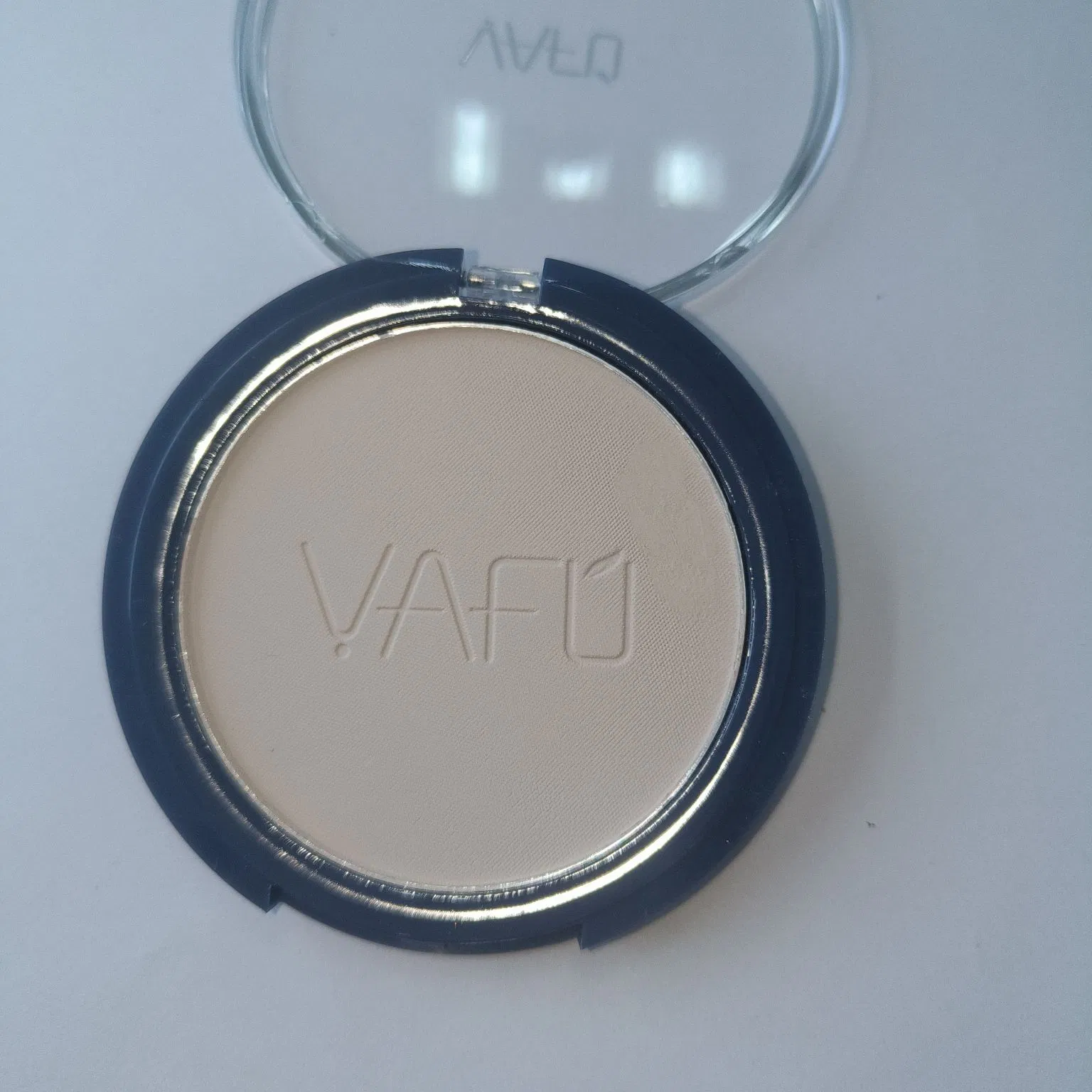 Mineral Makeup Powder for Professionals: High-Quality Cosmetics All-Day Wear and Comfort