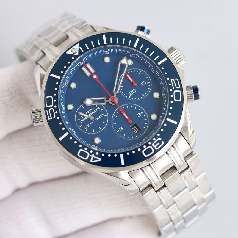 The Top Luxury Watch Panel Is Glossy Watch for Men