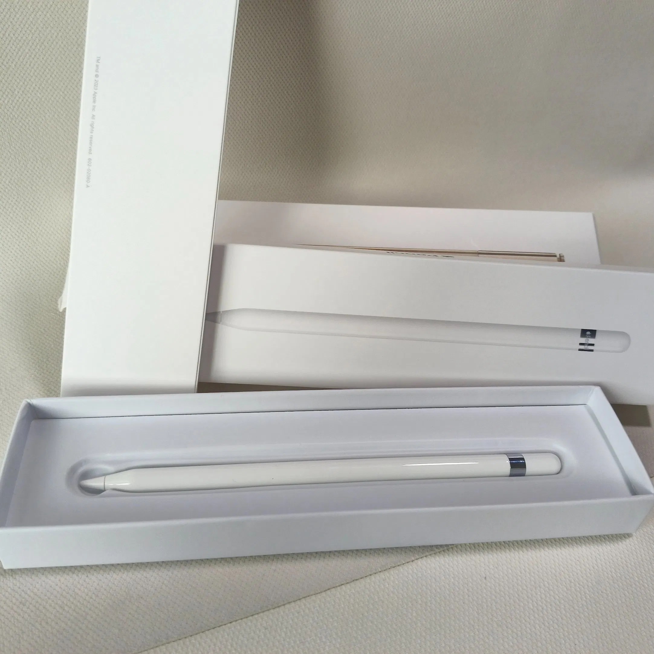 AAA+++ Awesome Hit 1: 1 Magnetic Imitation Stylus Pencil 1gen Drawing Writing Pen Touch Pen Arbitrary Writing and Drawing Lightning Port