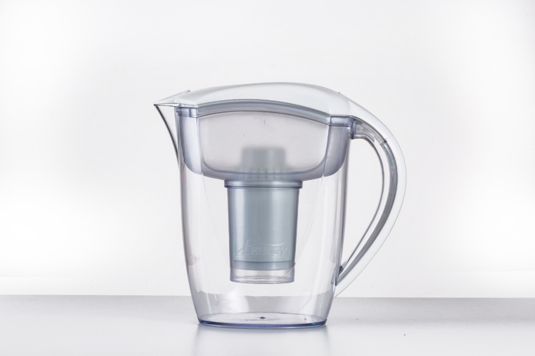 Alkaline Water Purifier Plastic Pitcher with Activated Carbon for Drinking Water