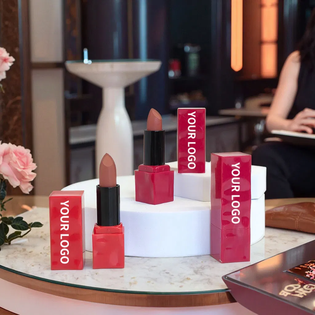 Customizable Private Label Lipstick for Fashion-Forward Beauty Brands