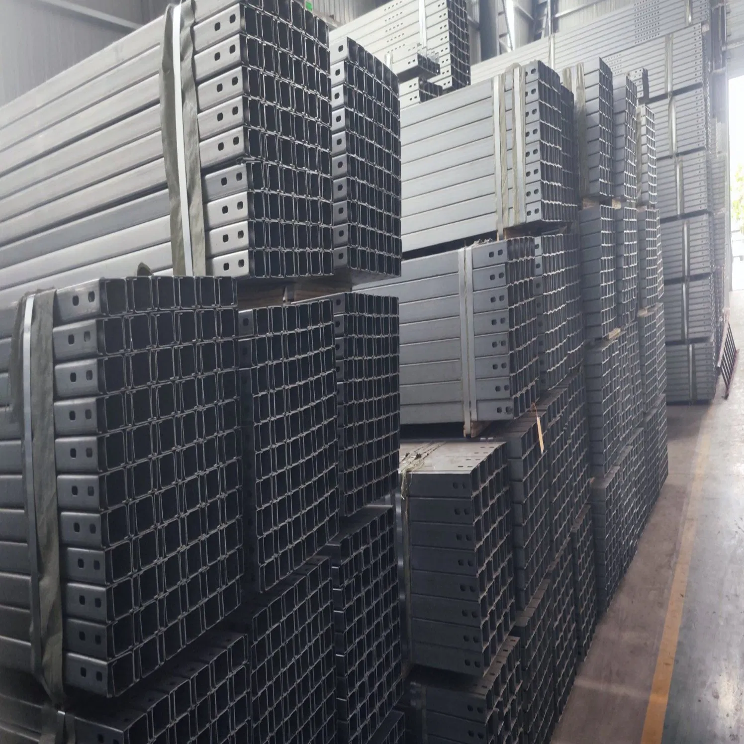 Photovoltaic Solar Power Generation Photovoltaic Bracket for Industrial Buildings