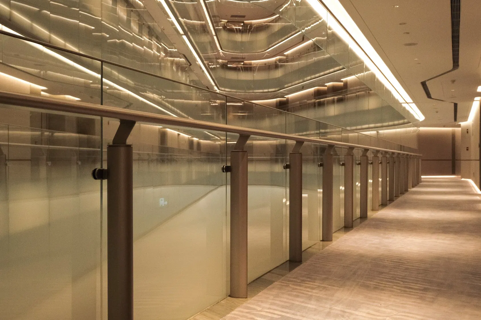 Customized Contemporary Frameless Stainless Steel Glass Handrail Balcony Fence Building Materials