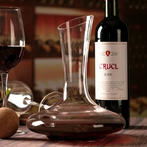 Wine Decanter - Hand Blown Lead Free Crystal Carafe (750ml) - Red Wine Aerator, Gifts4.7