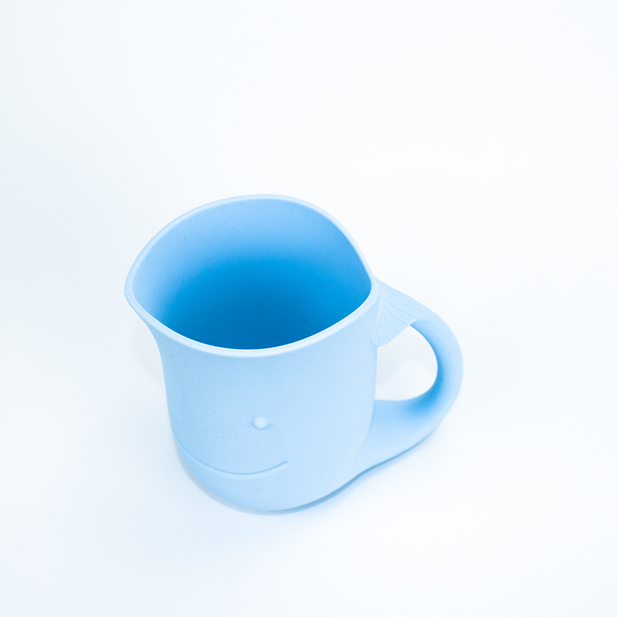 Silicone Baby Bath Tear Free Waterfall Rinse Cup