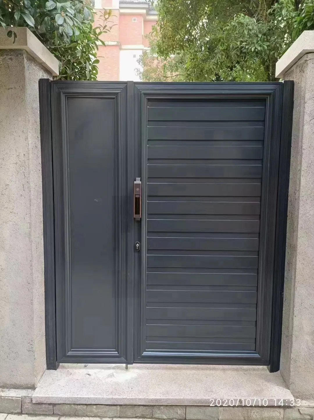 Wrought Iron Steel Swing Automatic Sliding Security Manual Fence Driveway Metal WPC Security Garden Morden Entrance Residential Galvanized Main Aluminum Gate