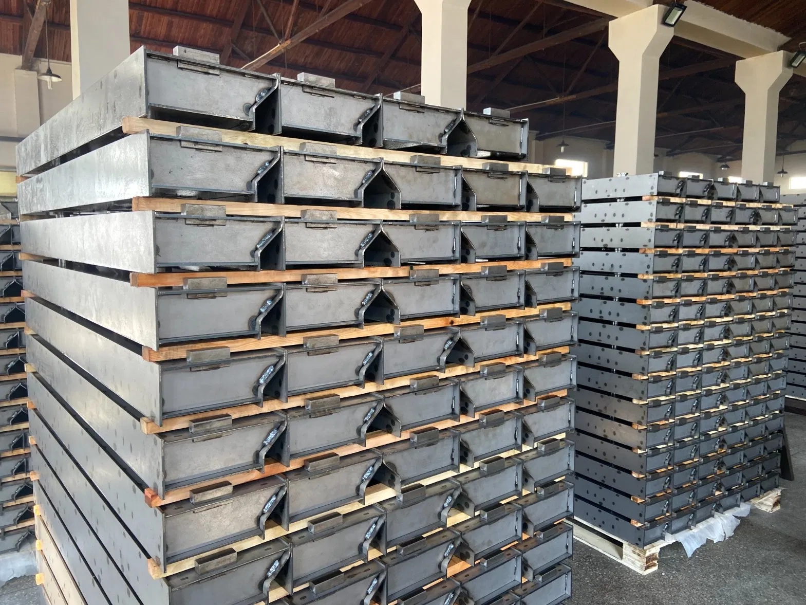 Shuttering Systems for Precast Concrete Plants