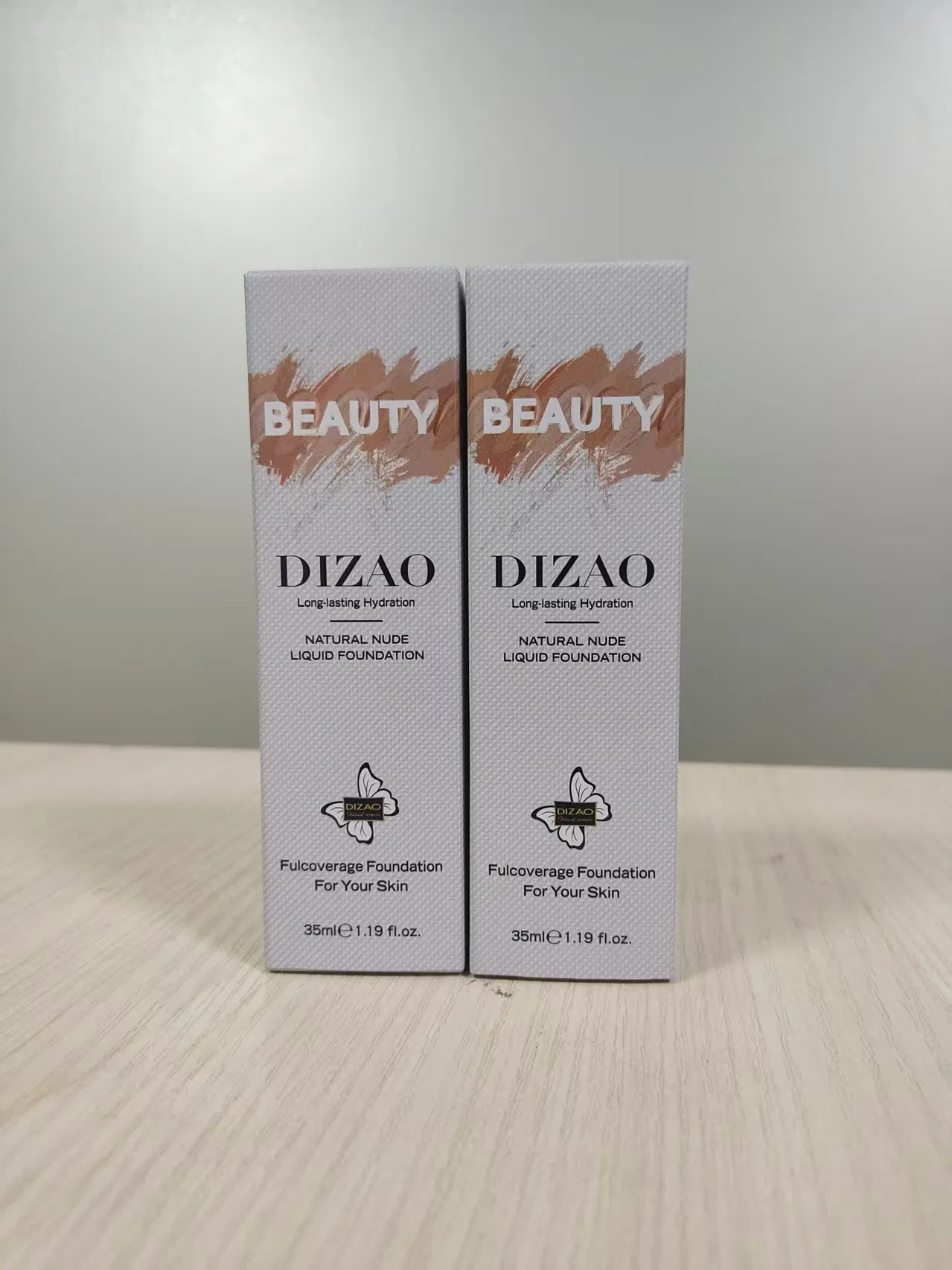Dizao Long-Lasting Hydration Natural Nude Liquid Foundation