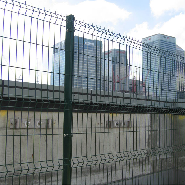 China Factory Powder Coated Security Metal Welded Grid Panel 3D Fence