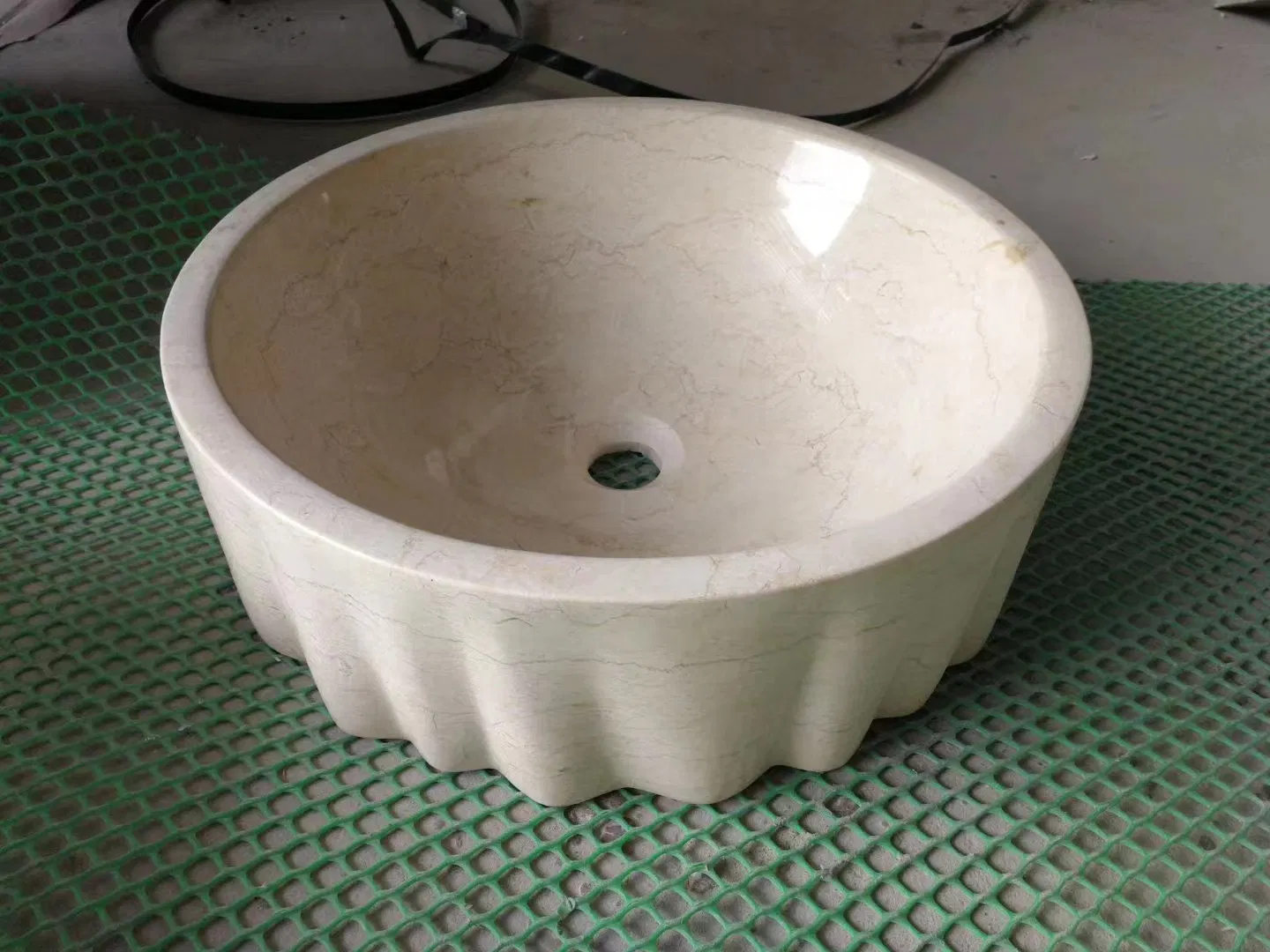 Round/Square Yellow Marble Stone Bathroom Vessel Basin Design