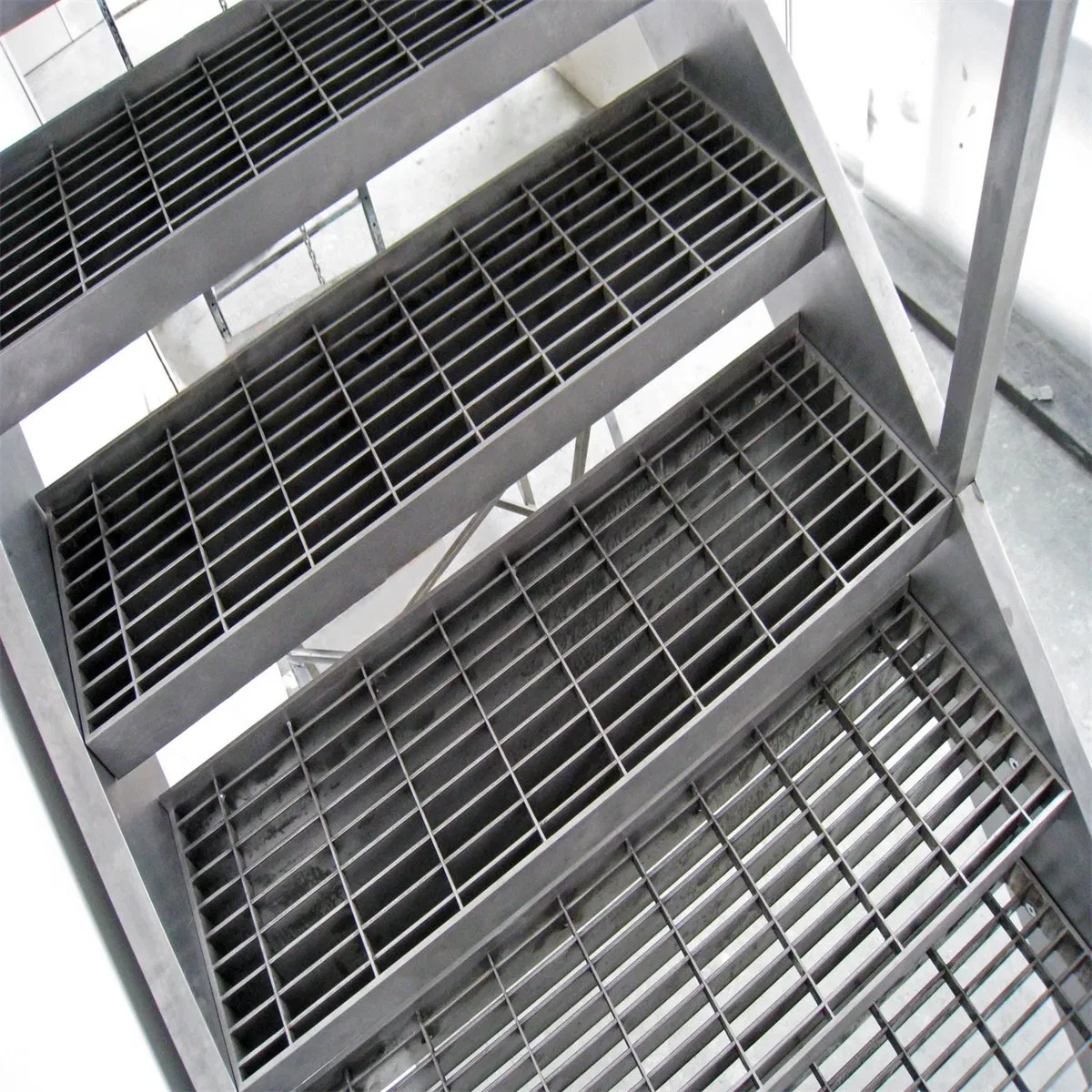 Galvanized Carbon Steel Serrated Bar Grating for Ship