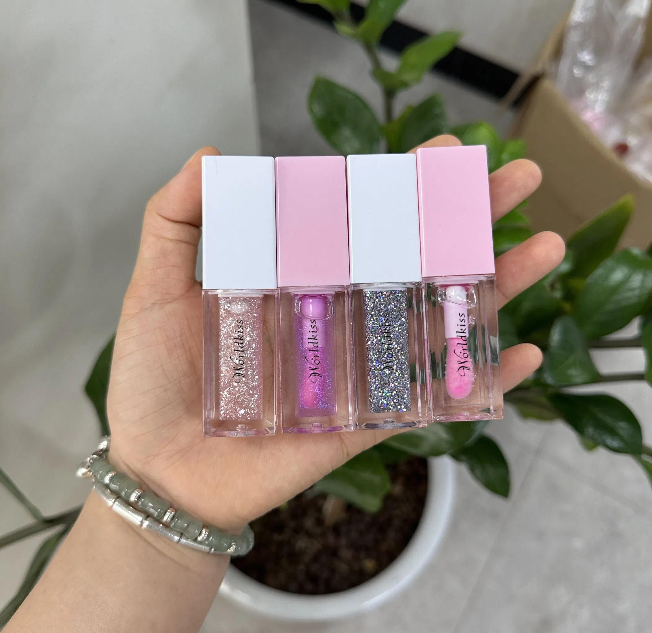 Long Lasting Hydrating Vegan Lip Oil Custom Private Label Moisturizing Lip Oil