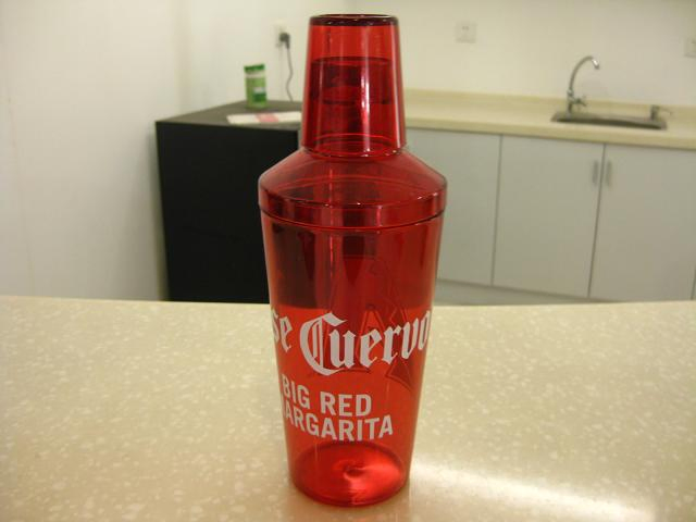 Red Black Transparent Cheap Plastic Cocktail Shaker for Old Curio Pike Creek Monte Carlo Krupik