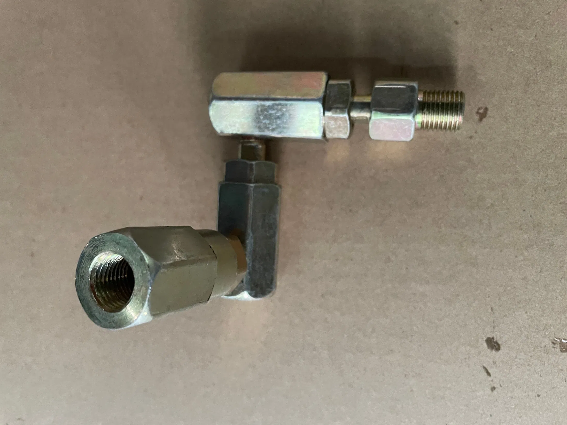 Grease Gun Swivel Z Shape with 360 Degrees