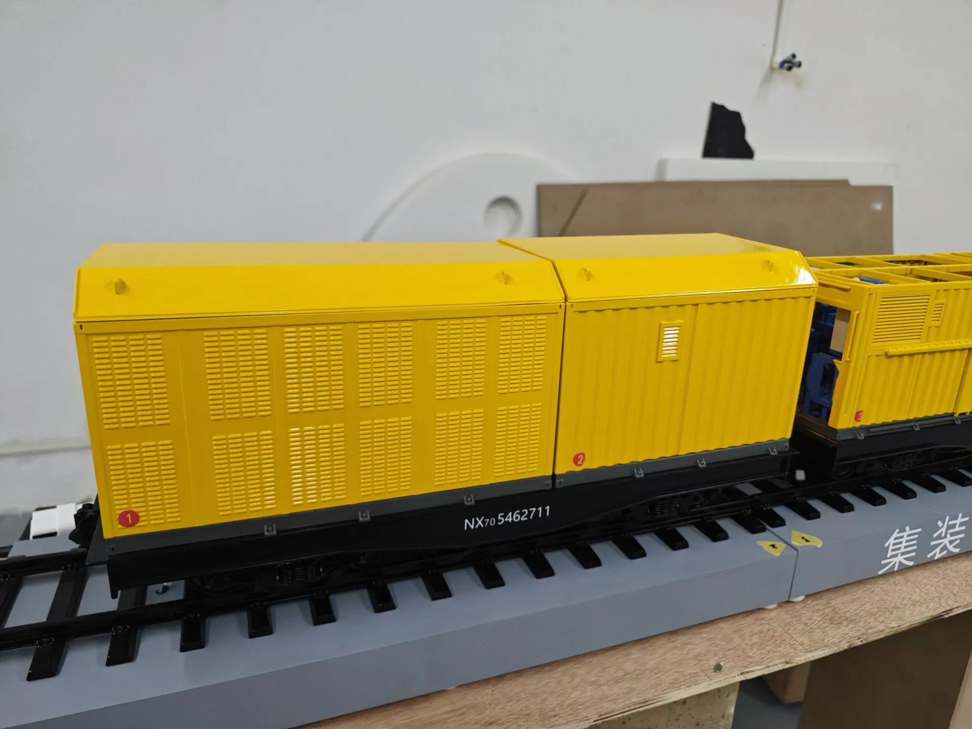 Miniature Model Engineering Vehicle Model Making Scale Model Car Customization