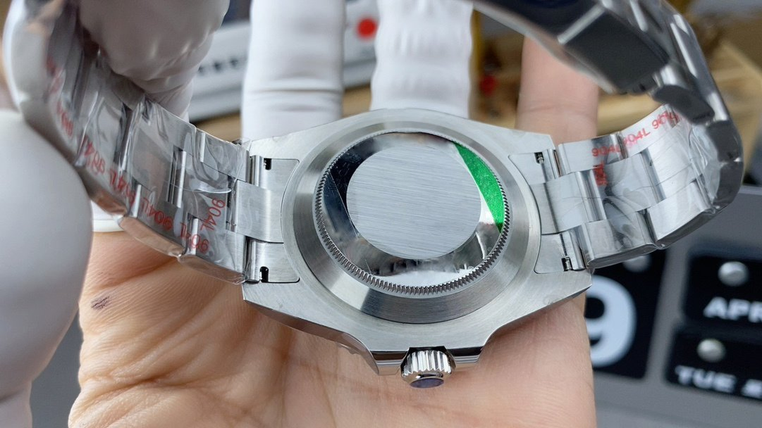 44mm Automatic Mechanical Men's Watch 904L - Stainless Steel Strap - Exquisite Craftsmanship, Suitable for Underwater Explorations - Fashionable New Model