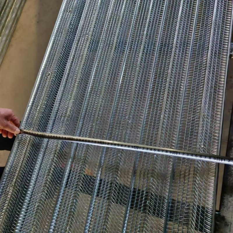 Spray 3/8" Height Galvanized 8 Opening Diamond Metal Rib Lath
