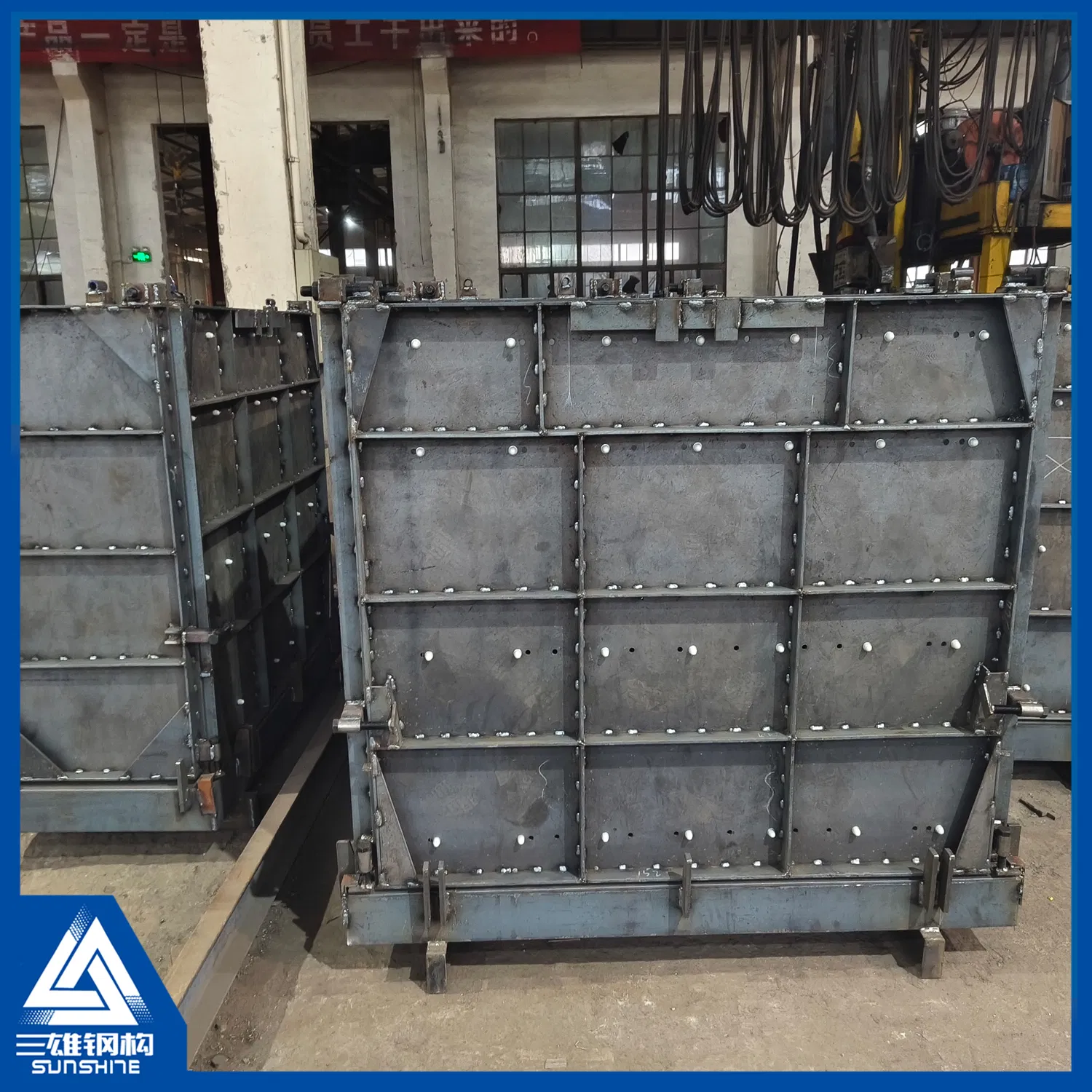 Durable Steel Platform Structures for Smart Space Utilization